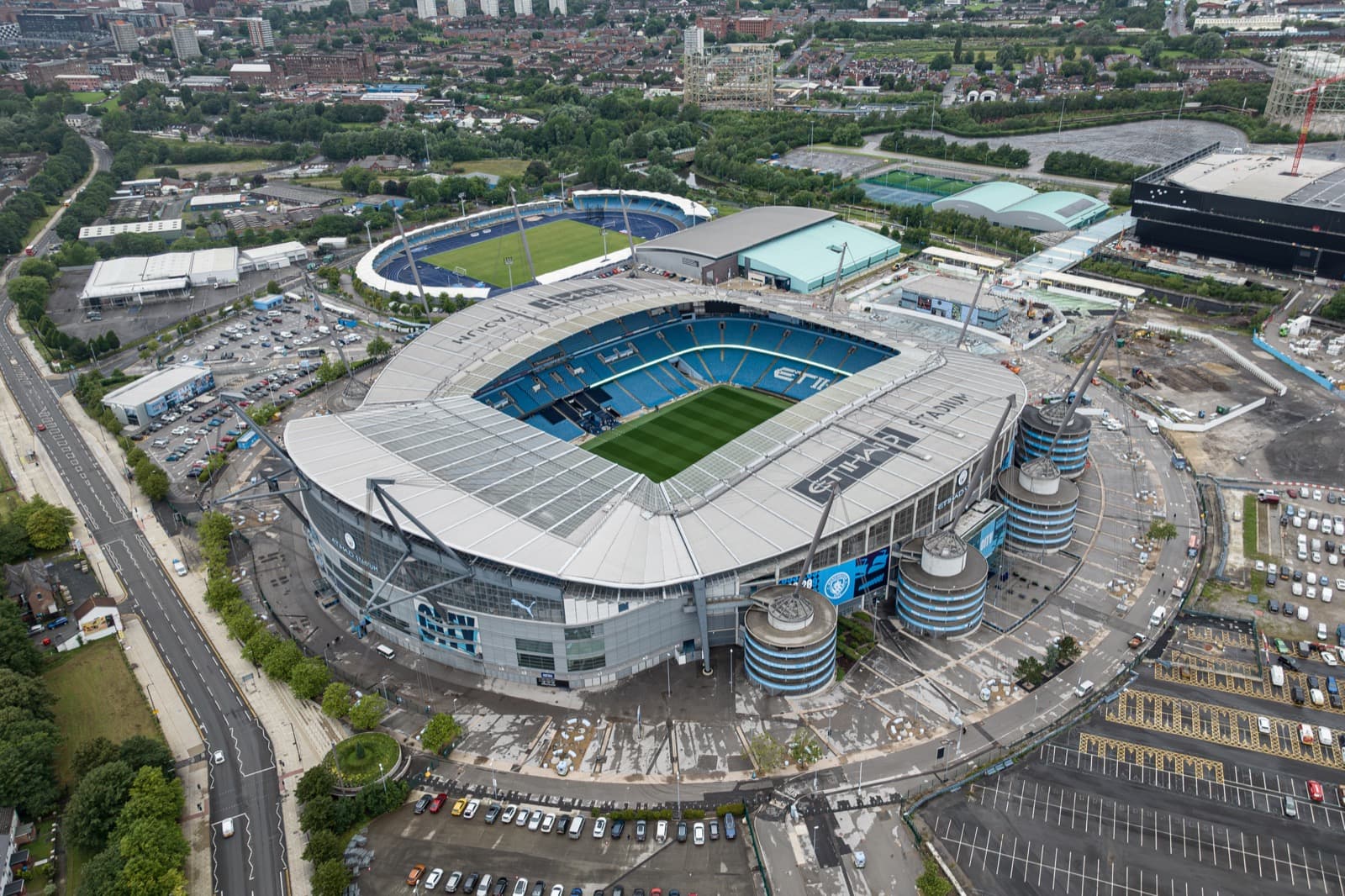Haaland Header Sends Manchester City Top After Coventry Win
