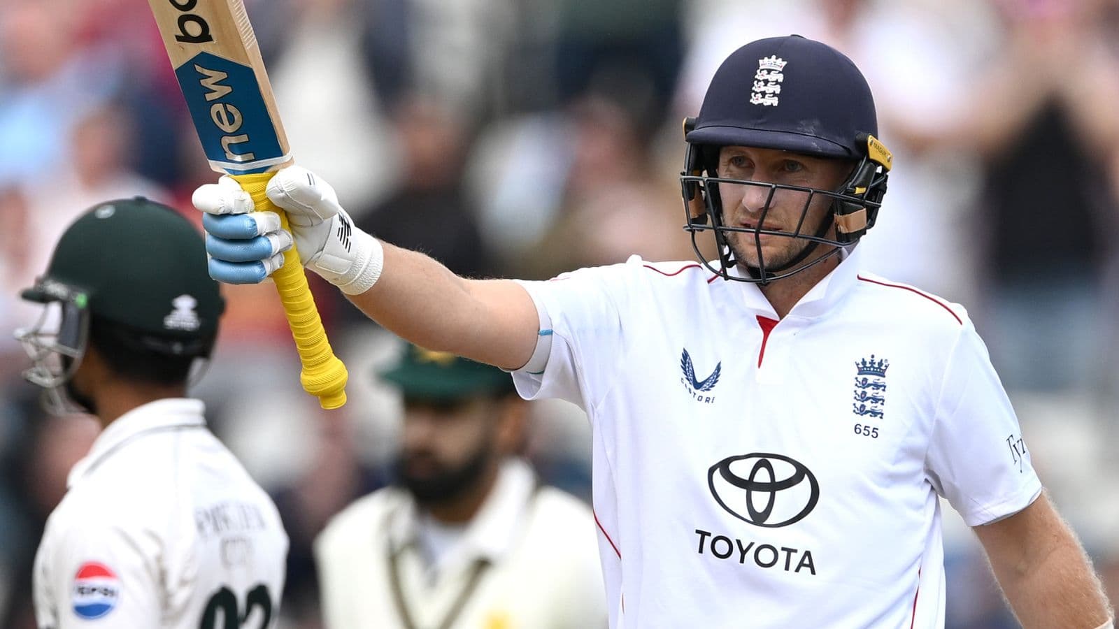 England Complete 3-0 Sweep of Pakistan as Joe Root Passes Tendulkar's Fifty Record