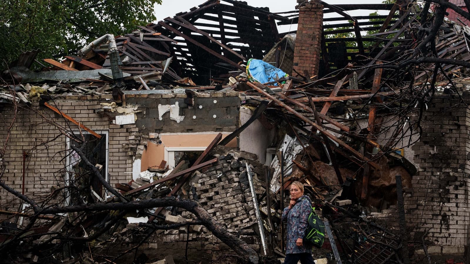 Russian Strikes Kill 8 in Ukraine as UN Debates How to End the War