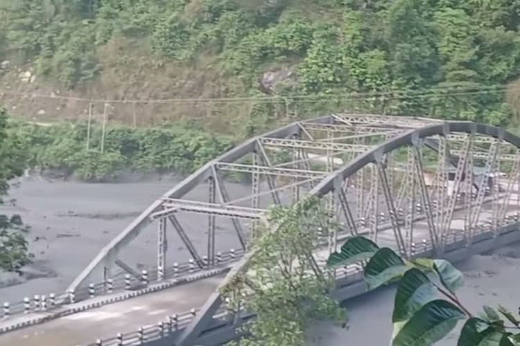 Budhi Gandaki Flood Sweeps Away Bridges and Dozens of Homes in Nepal's Gorkha District