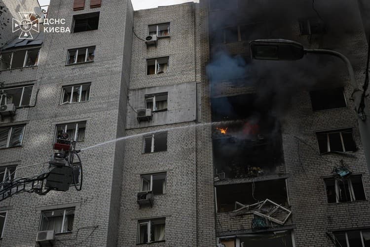 Russian Missile and Drone Barrage Cuts Power to 600,000 in Kyiv and Kharkiv