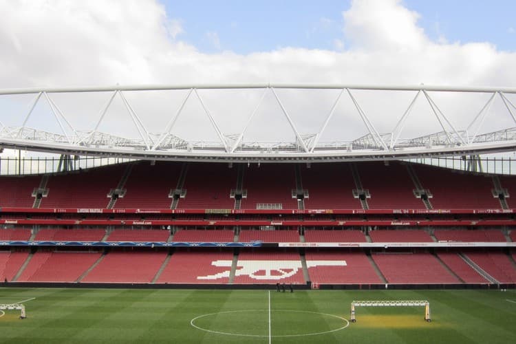 Arsenal Stay Perfect With Lille Rout as Manchester United Fall to Atletico Madrid